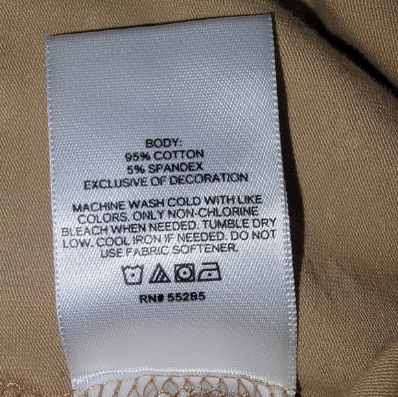 Express Tan Short Sleeve Tee with Checkered Pattern - Picture 4 of 6